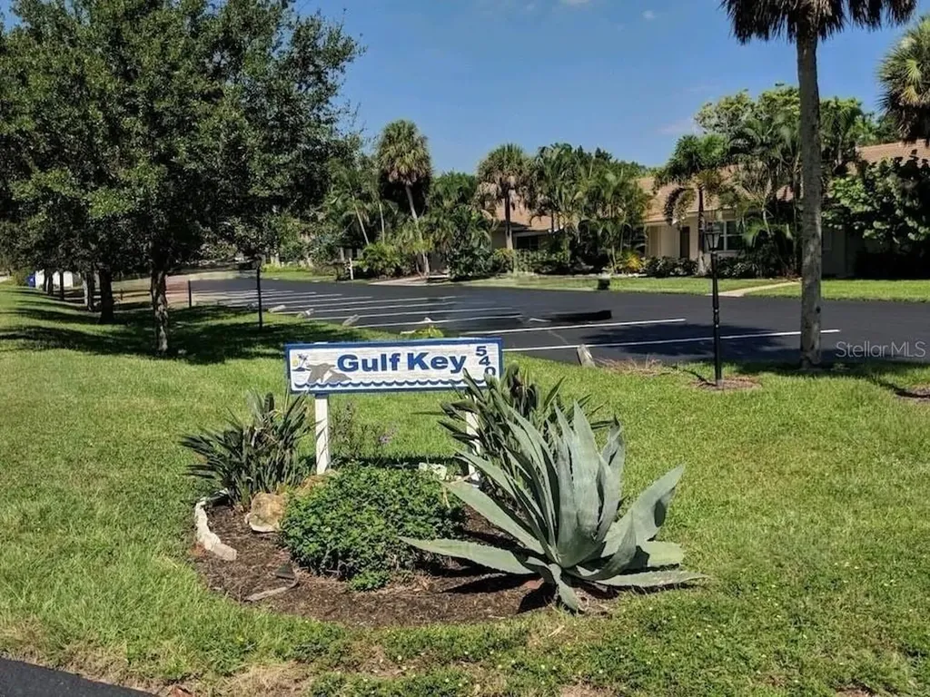 540 Neptune Avenue Longboat Key FL 34228