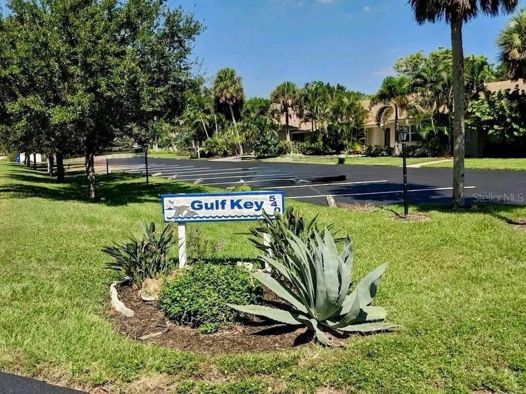 540 Neptune Avenue Longboat Key FL 34228