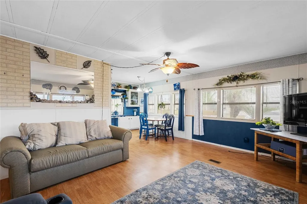 37136 8th Avenue Zephyrhills FL 33542