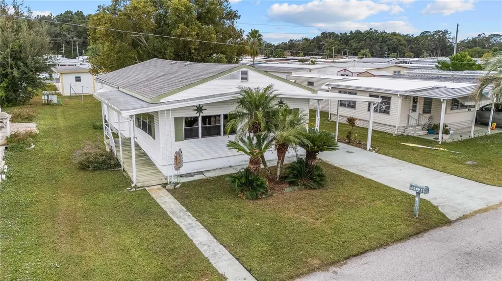 37136 8th Avenue Zephyrhills FL 33542