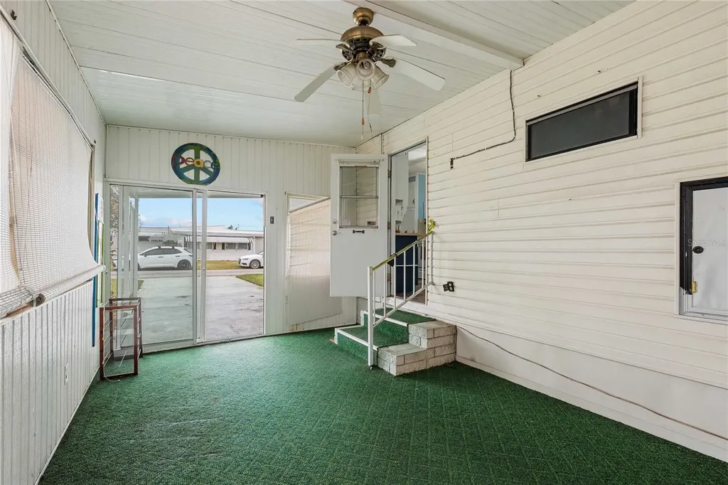 37136 8th Avenue Zephyrhills FL 33542