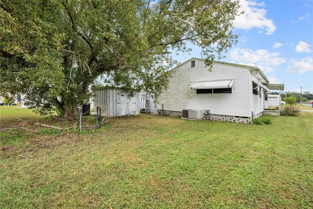 37136 8th Avenue Zephyrhills FL 33542