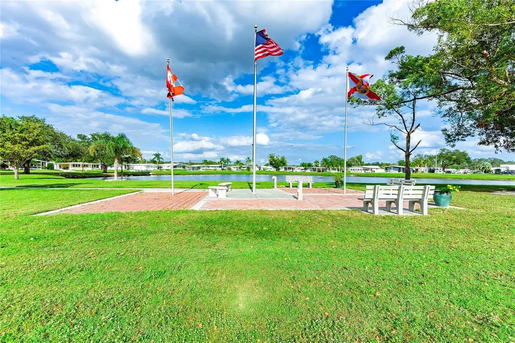 37136 8th Avenue Zephyrhills FL 33542