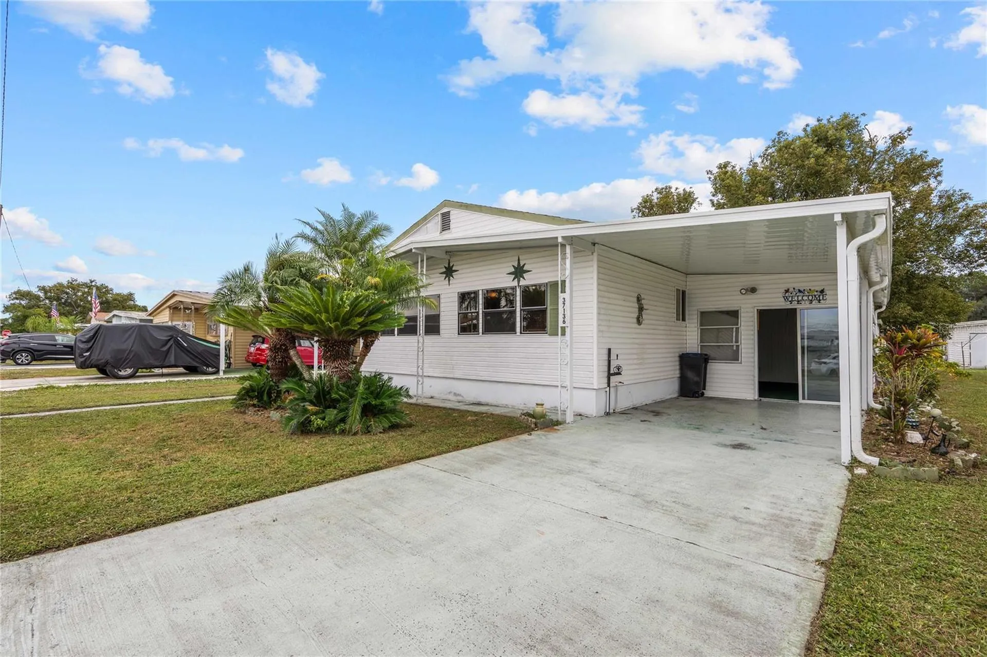 37136 8th Avenue Zephyrhills FL 33542