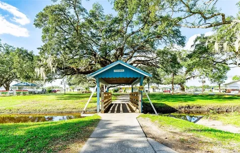 37136 8th Avenue Zephyrhills FL 33542