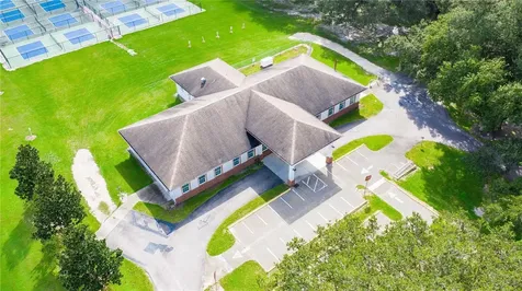 37136 8th Avenue Zephyrhills FL 33542