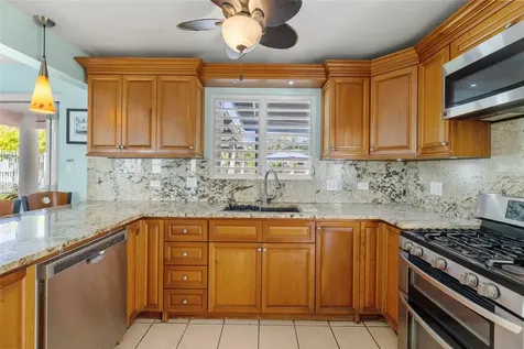23 Casa Canal Rincon PR 00677