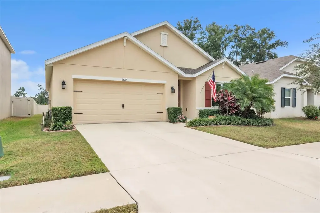 9527 Sunstone Boulevard Thonotosassa FL 33592