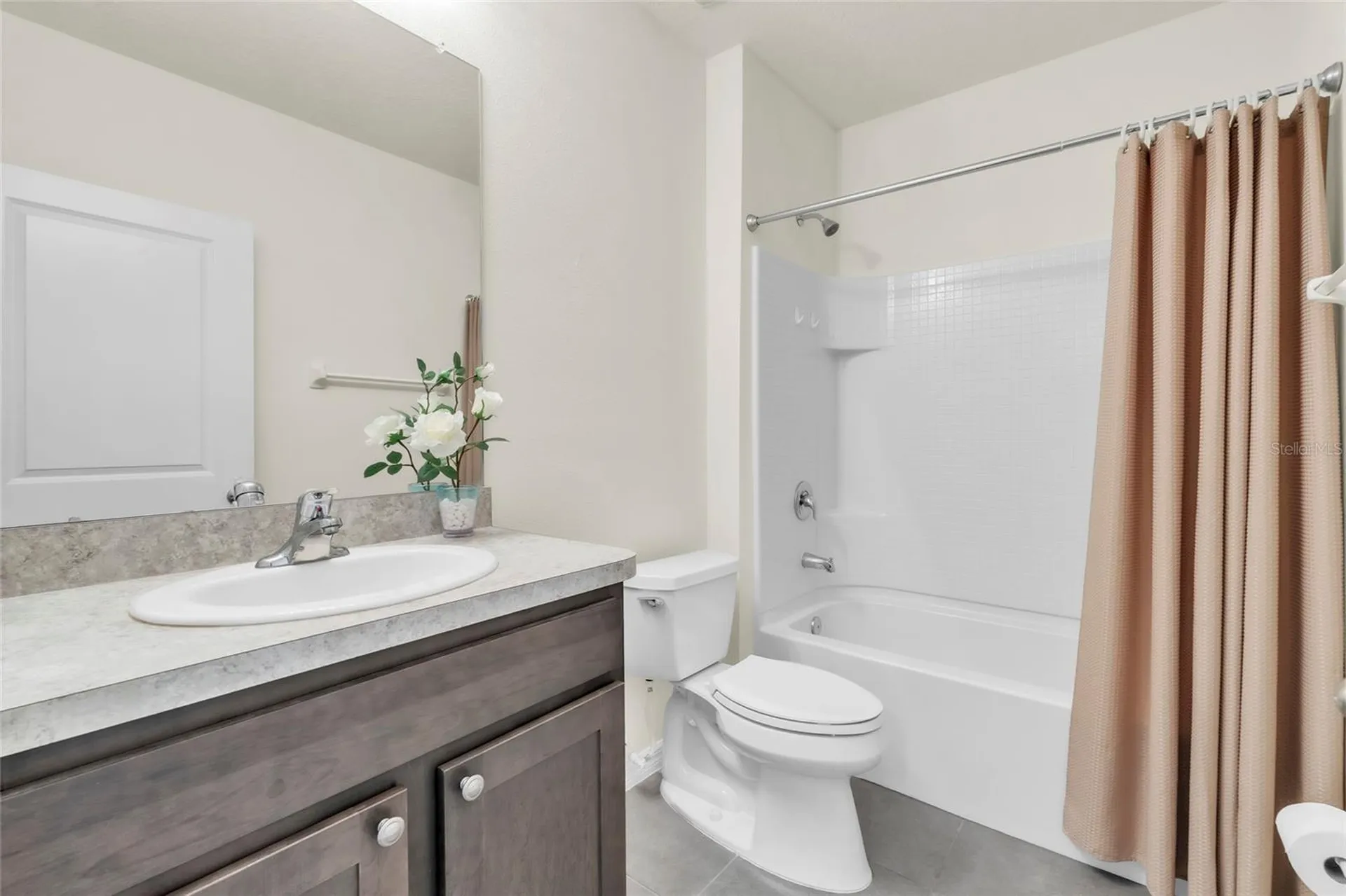 9527 Sunstone Boulevard Thonotosassa FL 33592