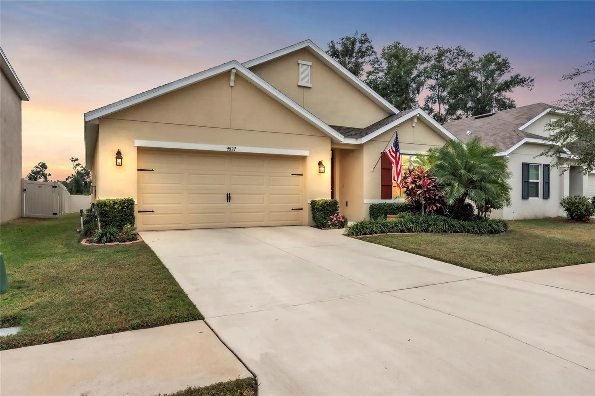 9527 Sunstone Boulevard Thonotosassa FL 33592