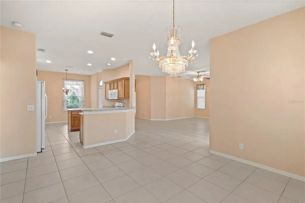 5724 43rd Court E Bradenton FL 34203