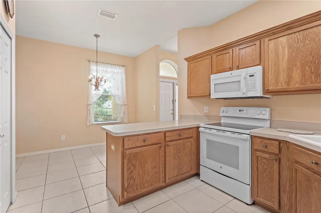 5724 43rd Court E Bradenton FL 34203