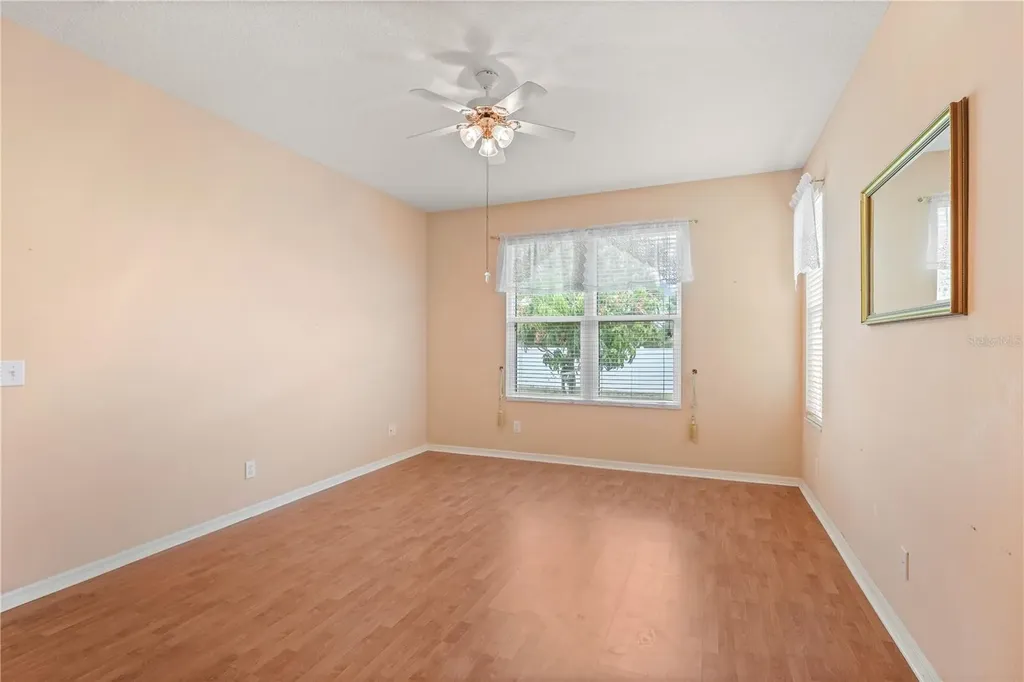 5724 43rd Court E Bradenton FL 34203