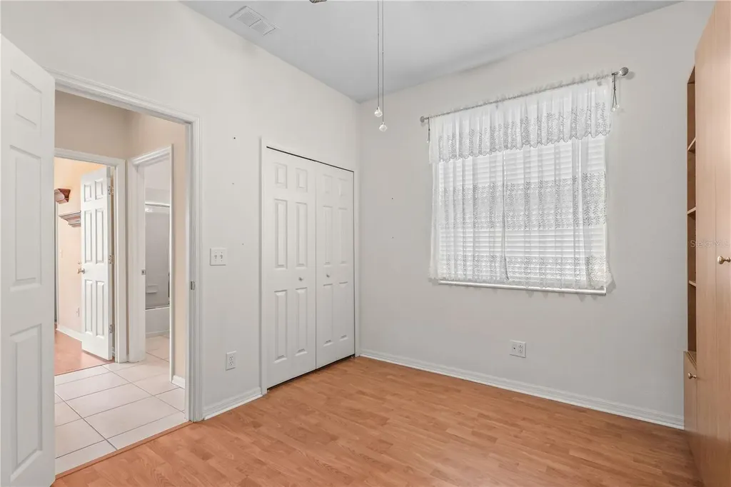 5724 43rd Court E Bradenton FL 34203