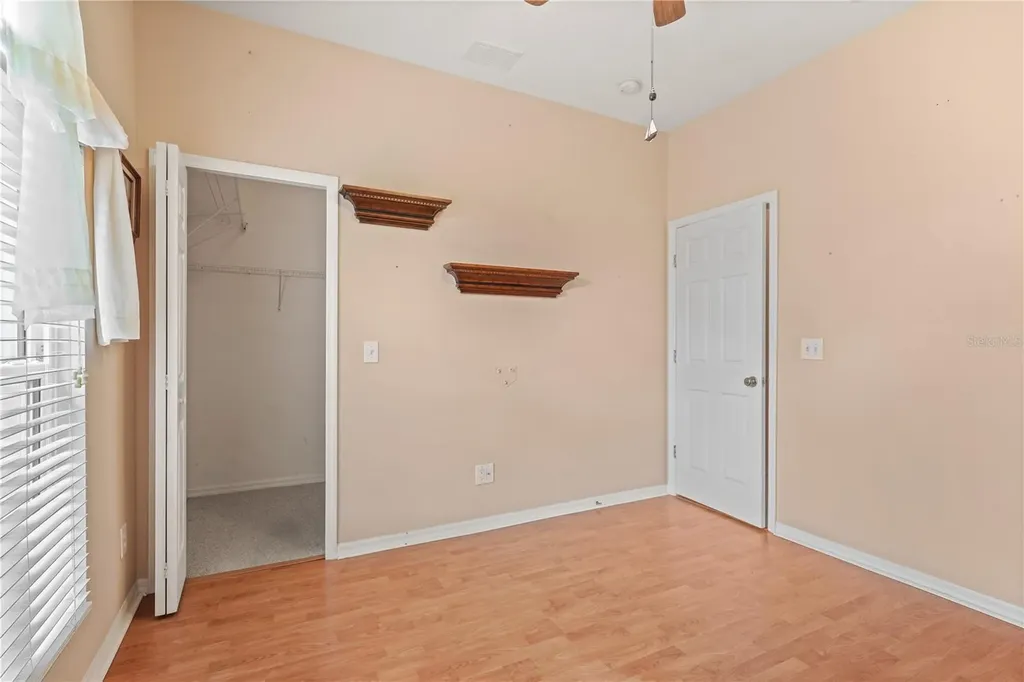 5724 43rd Court E Bradenton FL 34203