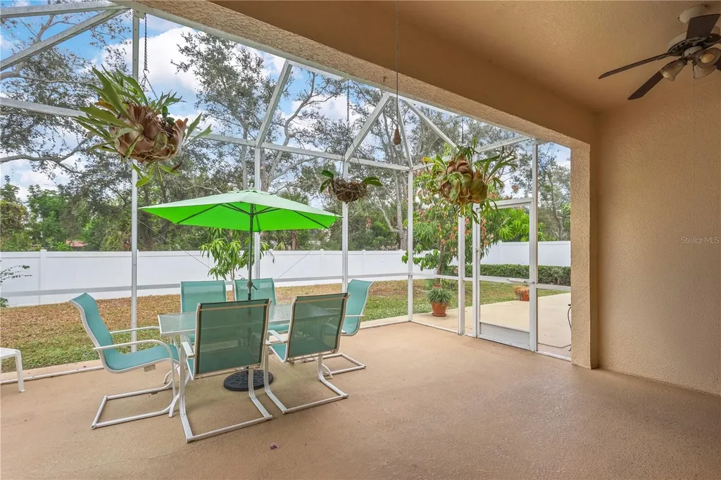 5724 43rd Court E Bradenton FL 34203