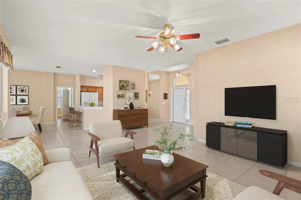 5724 43rd Court E Bradenton FL 34203
