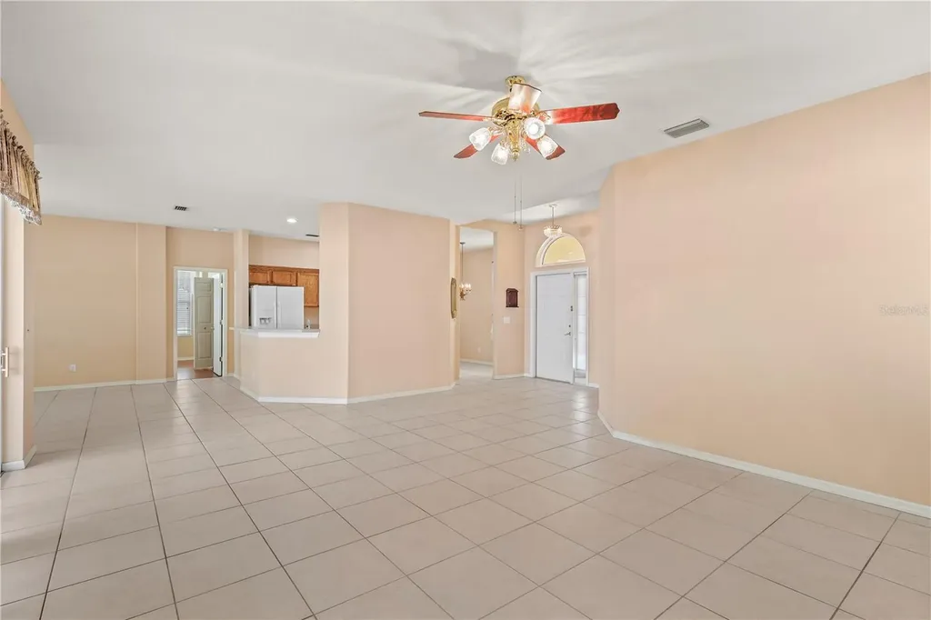 5724 43rd Court E Bradenton FL 34203