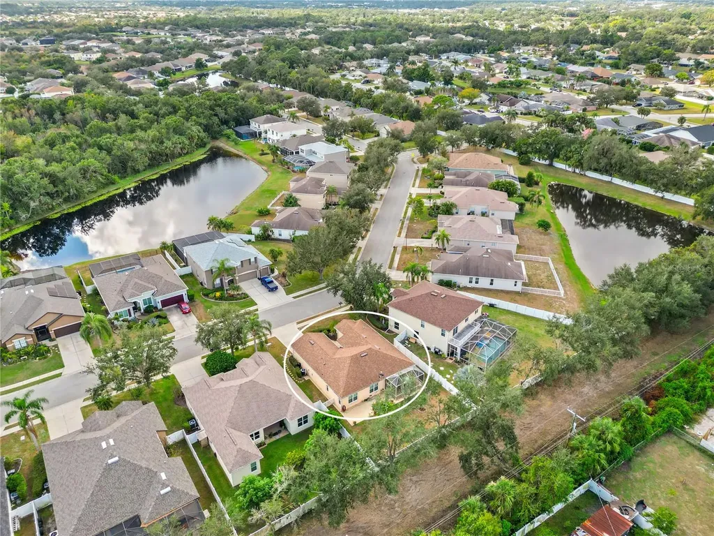 5724 43rd Court E Bradenton FL 34203