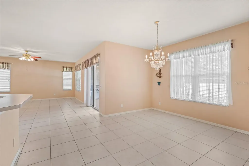 5724 43rd Court E Bradenton FL 34203