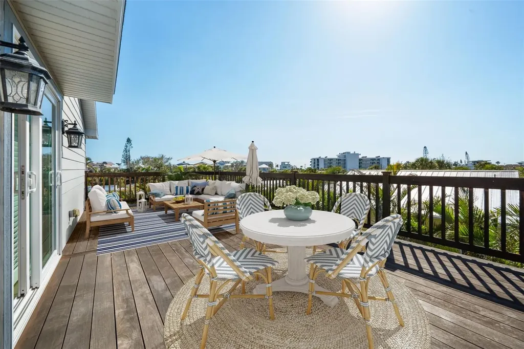5512 Avenida Del Mare Sarasota FL 34242