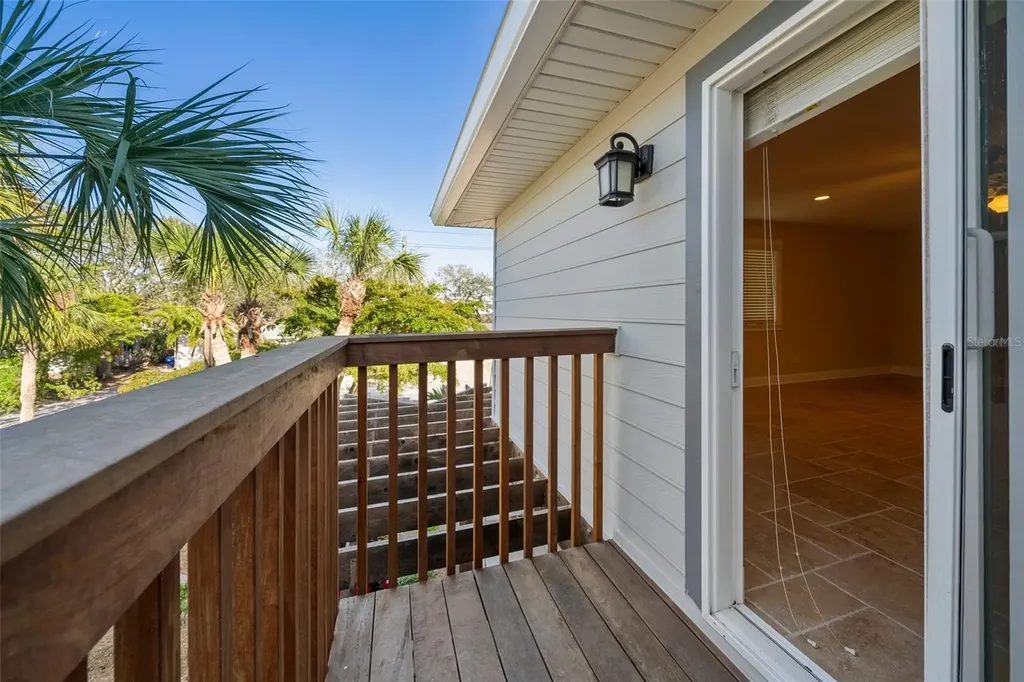 5512 Avenida Del Mare Sarasota FL 34242