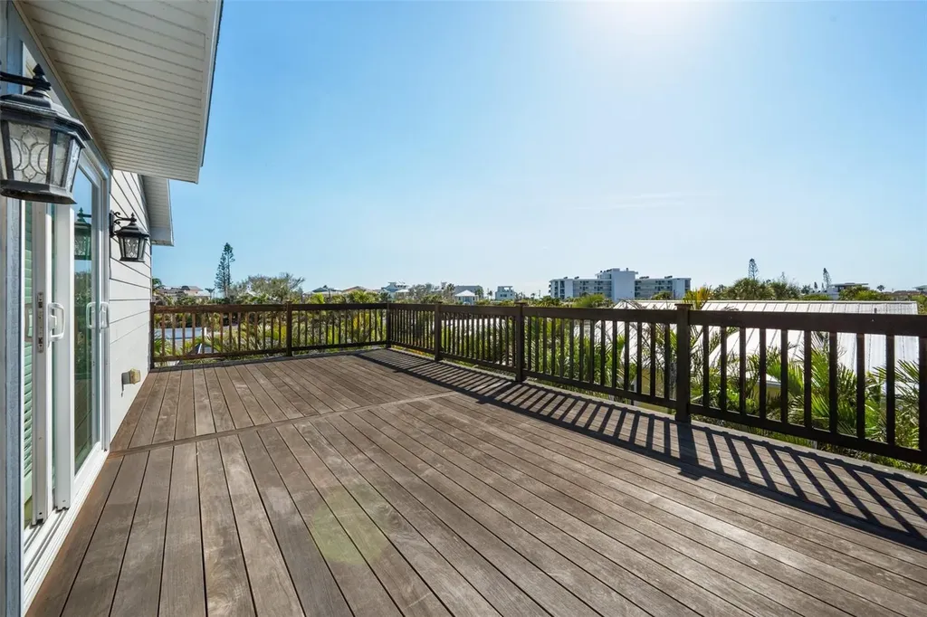 5512 Avenida Del Mare Sarasota FL 34242