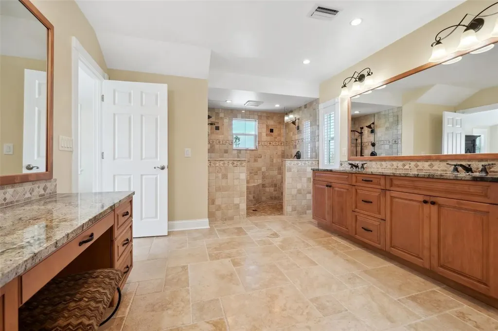 5512 Avenida Del Mare Sarasota FL 34242