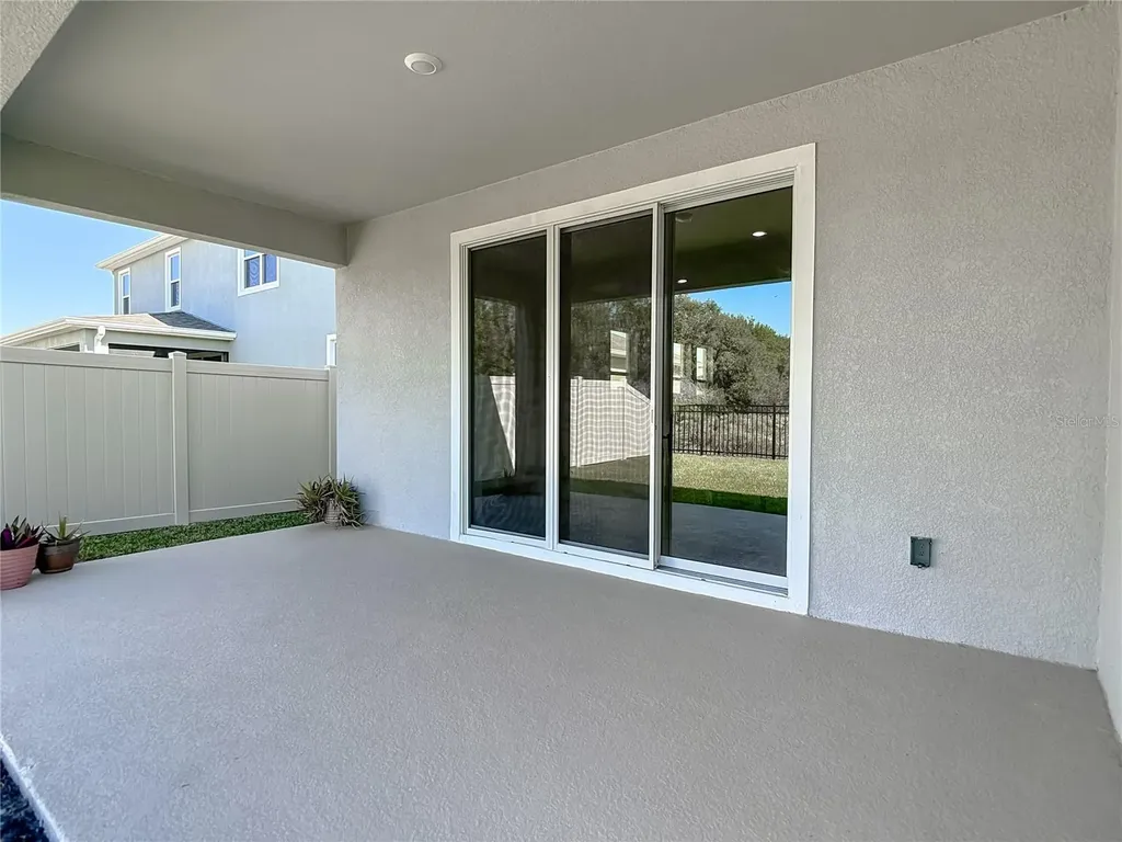 10471 Bridgegate Heights Loop San Antonio FL 33576
