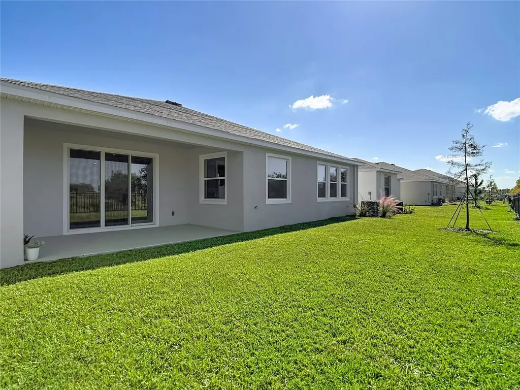 10471 Bridgegate Heights Loop San Antonio FL 33576