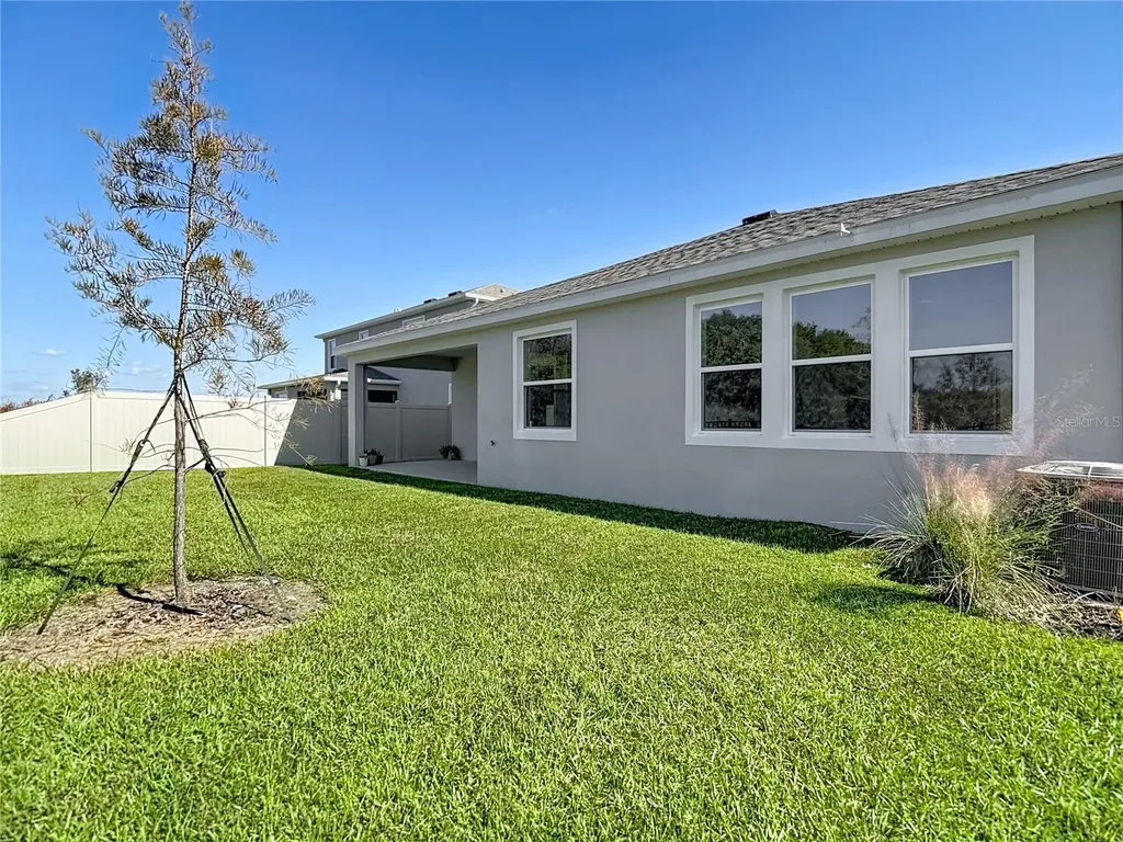 10471 Bridgegate Heights Loop San Antonio FL 33576