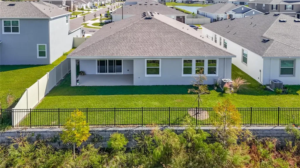 10471 Bridgegate Heights Loop San Antonio FL 33576
