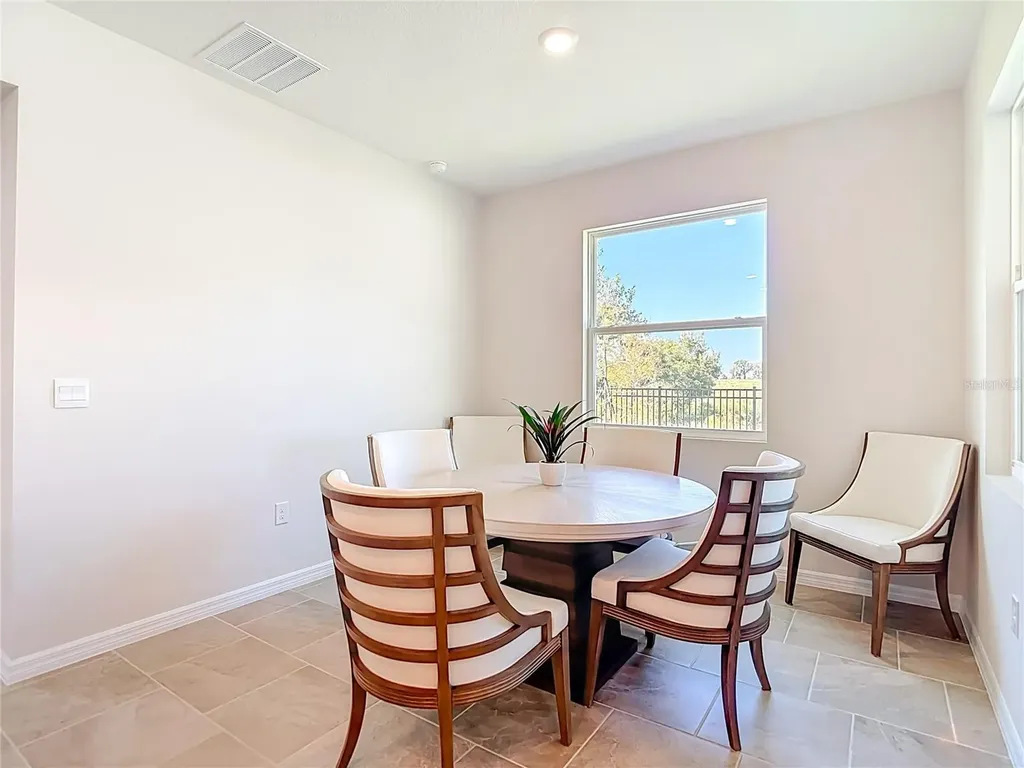 10471 Bridgegate Heights Loop San Antonio FL 33576