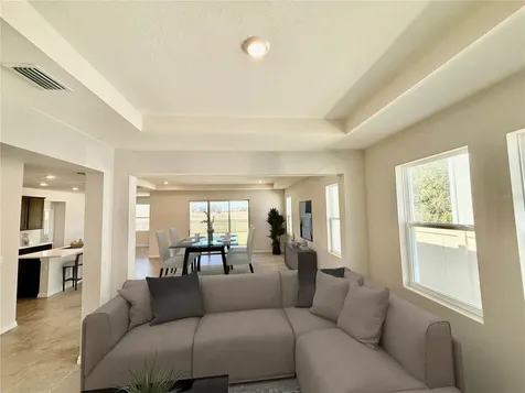 10471 Bridgegate Heights Loop San Antonio FL 33576