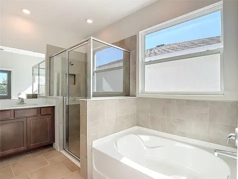 10471 Bridgegate Heights Loop San Antonio FL 33576