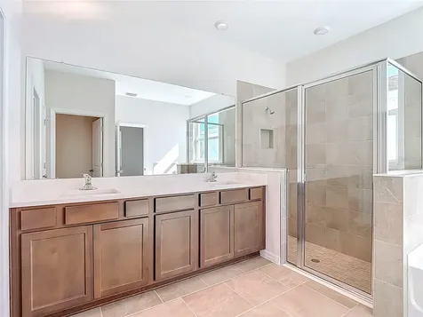 10471 Bridgegate Heights Loop San Antonio FL 33576