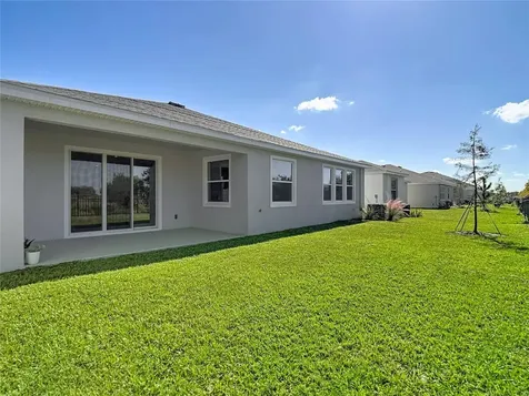 10471 Bridgegate Heights Loop San Antonio FL 33576