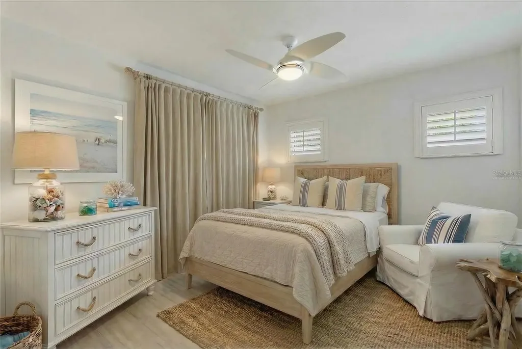 1900 Benjamin Franklin Drive Sarasota FL 34236