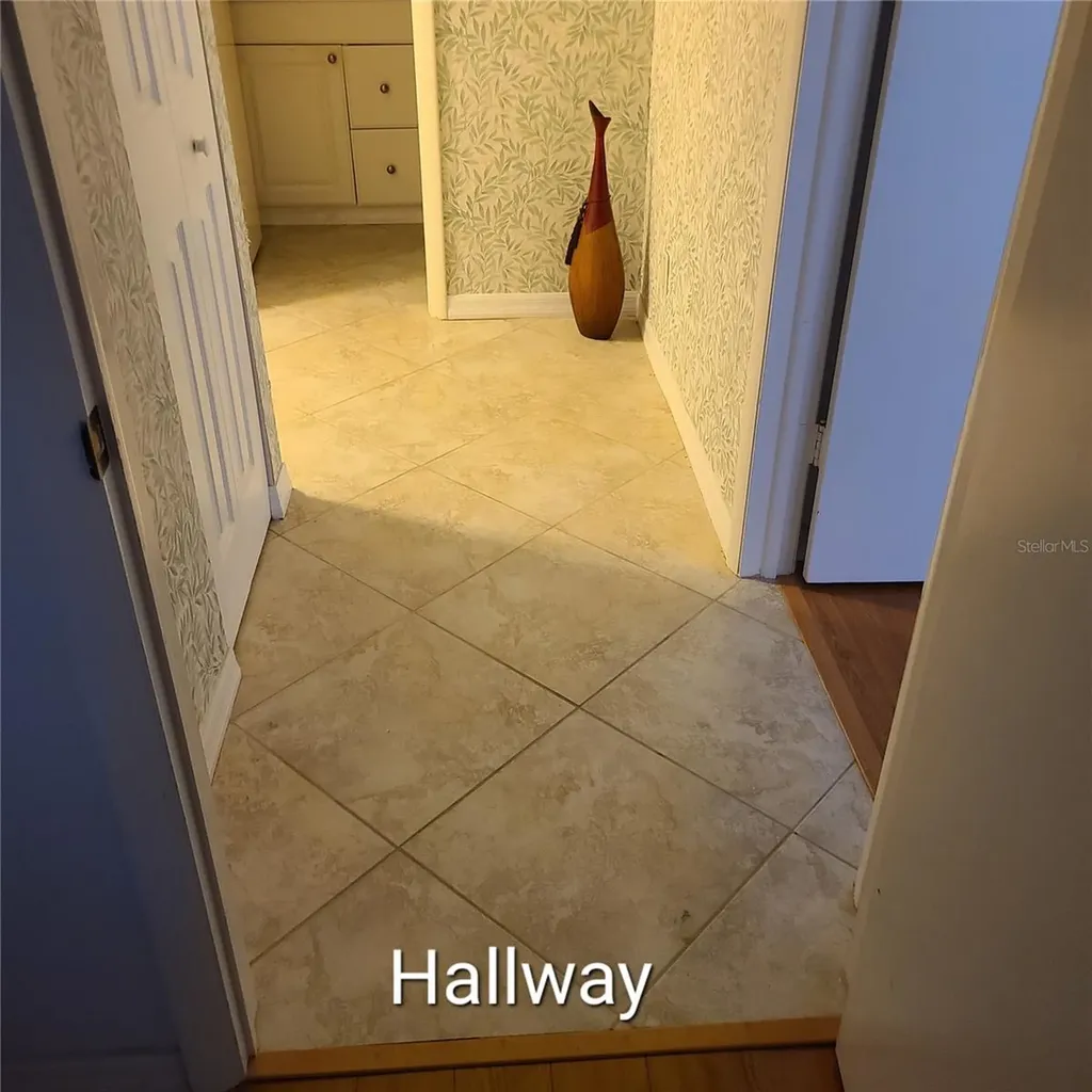 220 Buttonwood Circle Seminole FL 33777