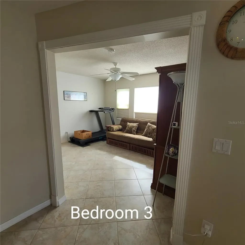 220 Buttonwood Circle Seminole FL 33777