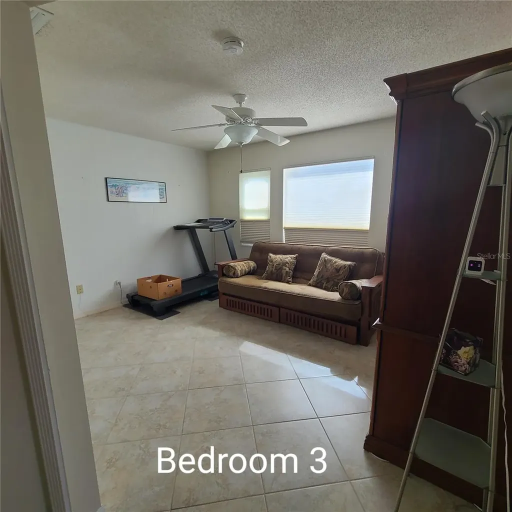 220 Buttonwood Circle Seminole FL 33777