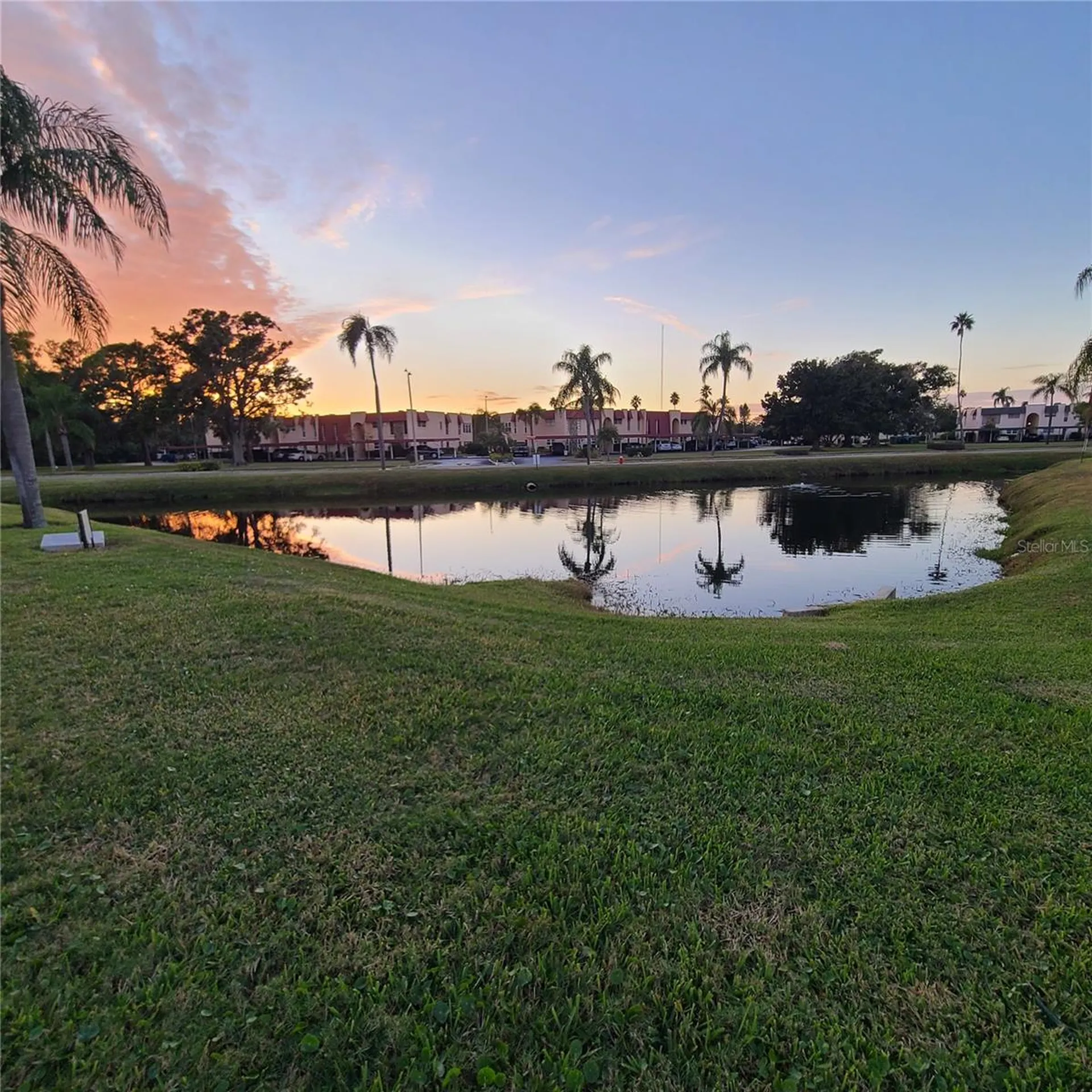 220 Buttonwood Circle Seminole FL 33777