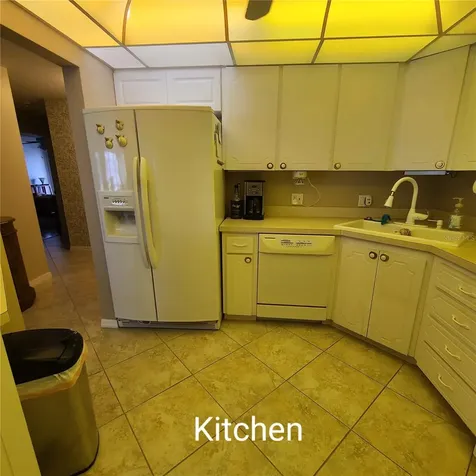 220 Buttonwood Circle Seminole FL 33777