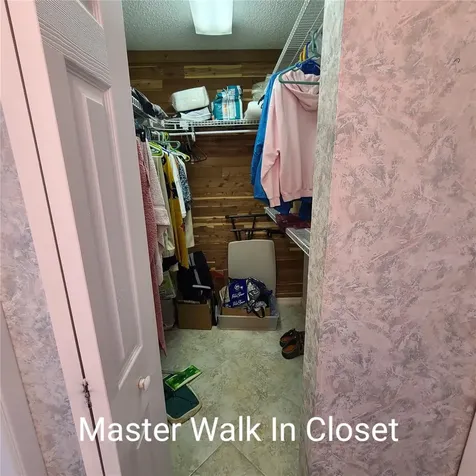 220 Buttonwood Circle Seminole FL 33777