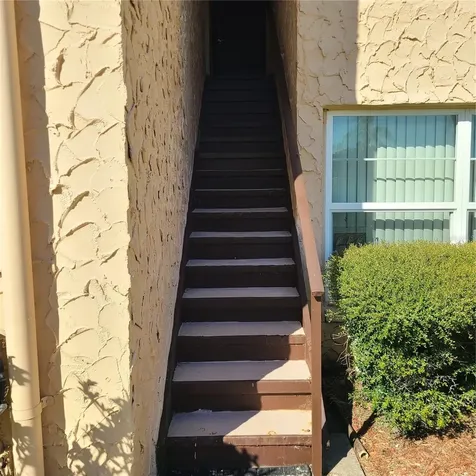 220 Buttonwood Circle Seminole FL 33777