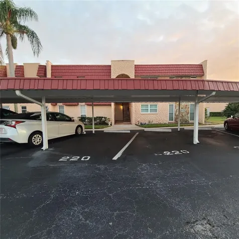 220 Buttonwood Circle Seminole FL 33777