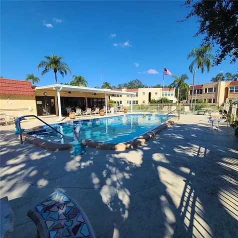 220 Buttonwood Circle Seminole FL 33777