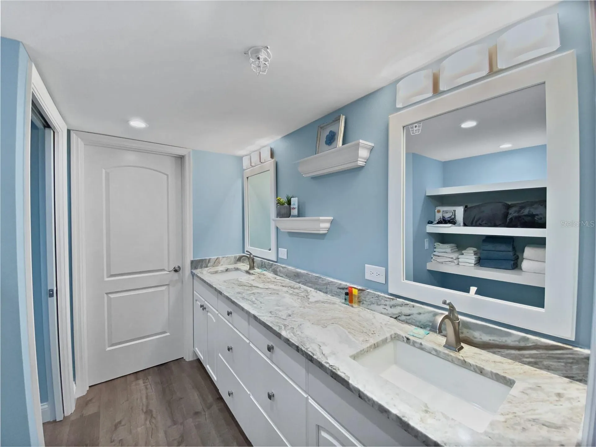 1445 Gulf Of Mexico Drive Longboat Key FL 34228