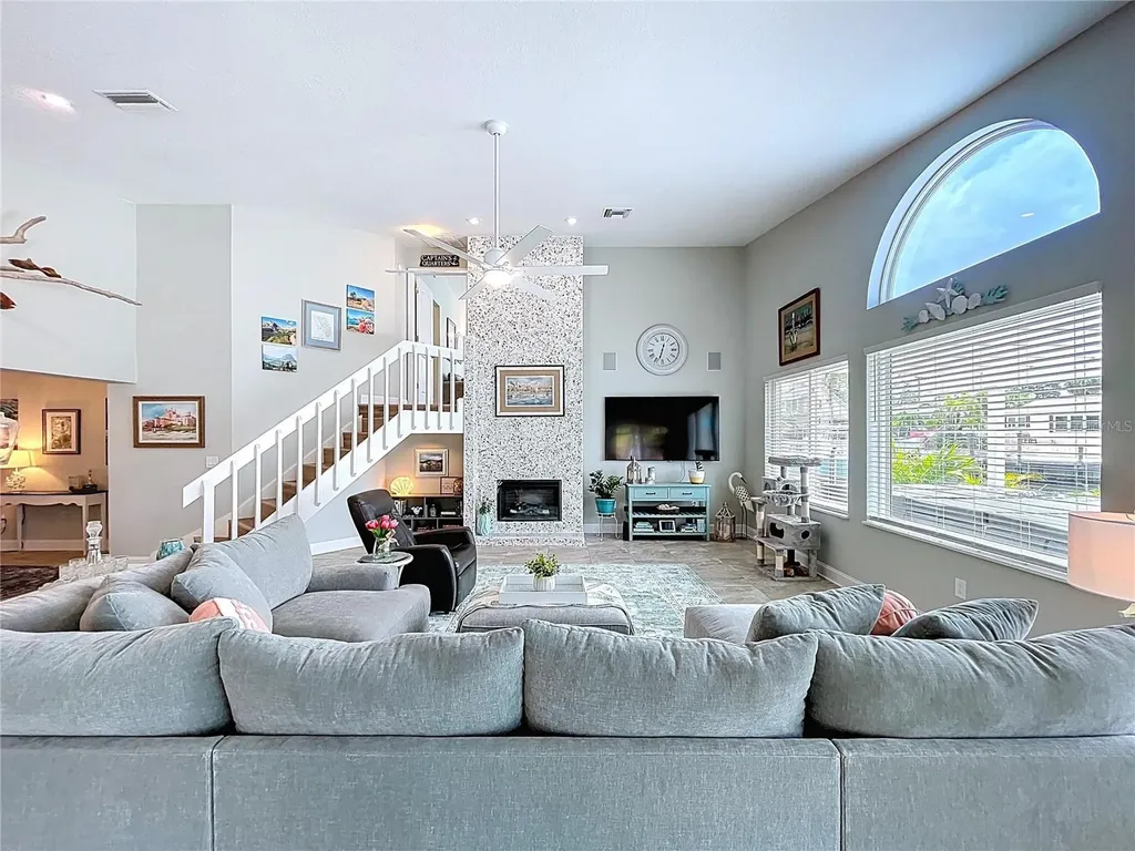 386 Westwinds Drive Palm Harbor FL 34683
