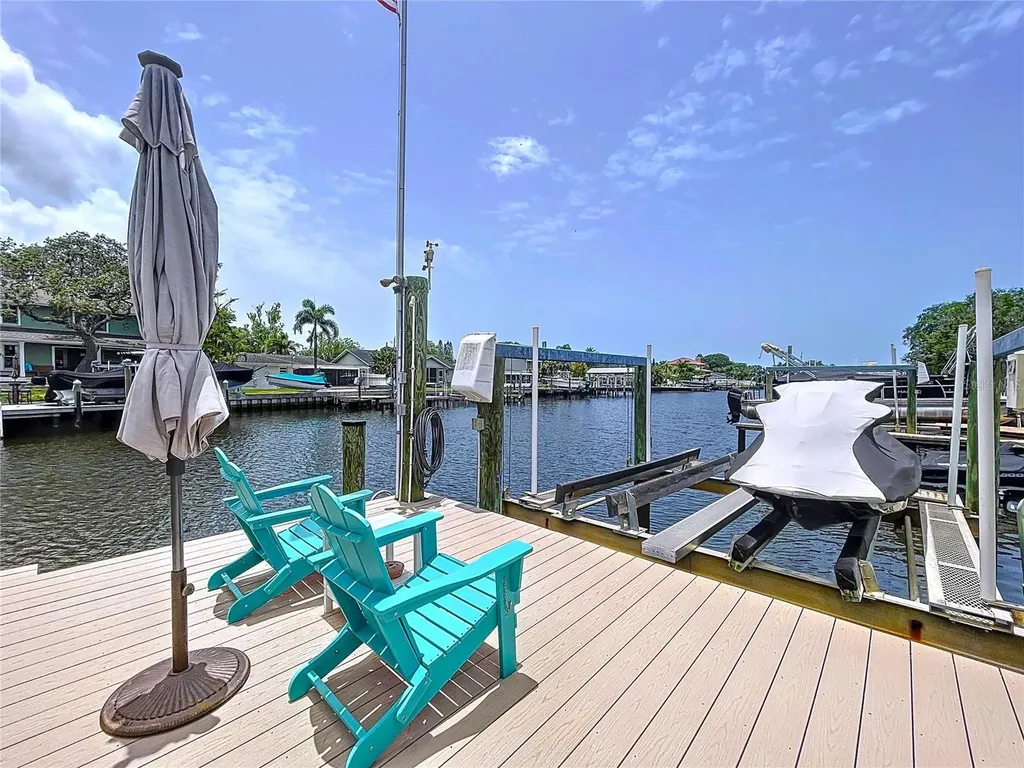 386 Westwinds Drive Palm Harbor FL 34683